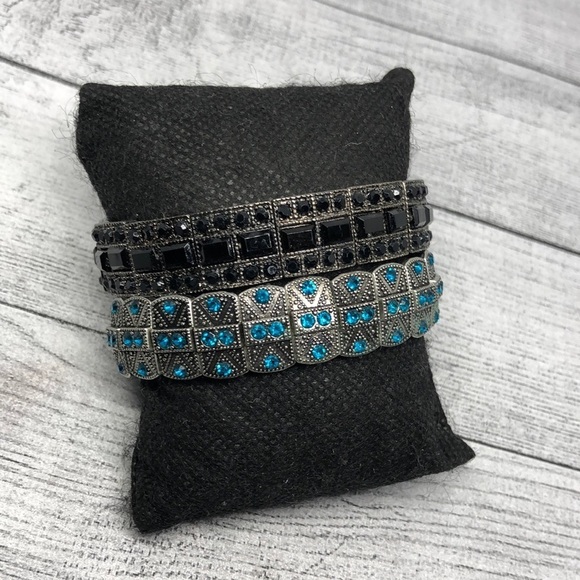 Bundle lot 2 bejeweled rhinestone statement stretch bracelets - Picture 1 of 4
